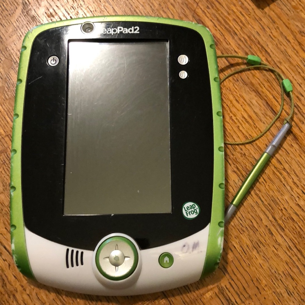 LeapPad 2 with 9 cartridges - Picture 2 of 7